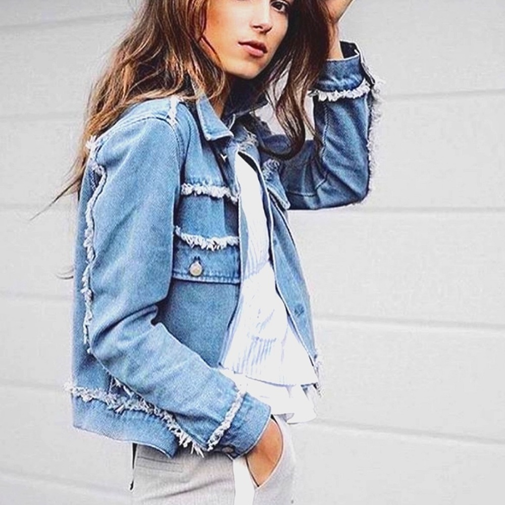 Like new! Denim jean jacket with fringe!